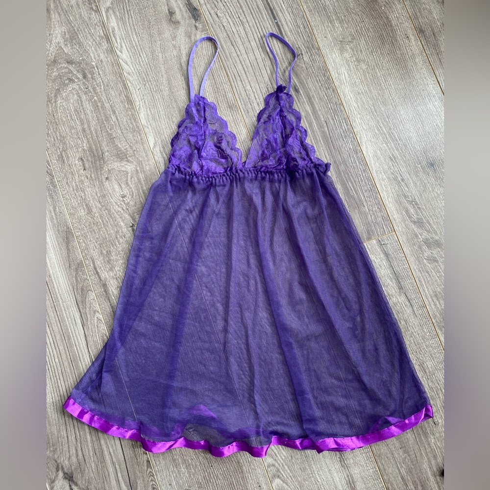 Never worn Purple mesh Chemise, lace cups, satin trim